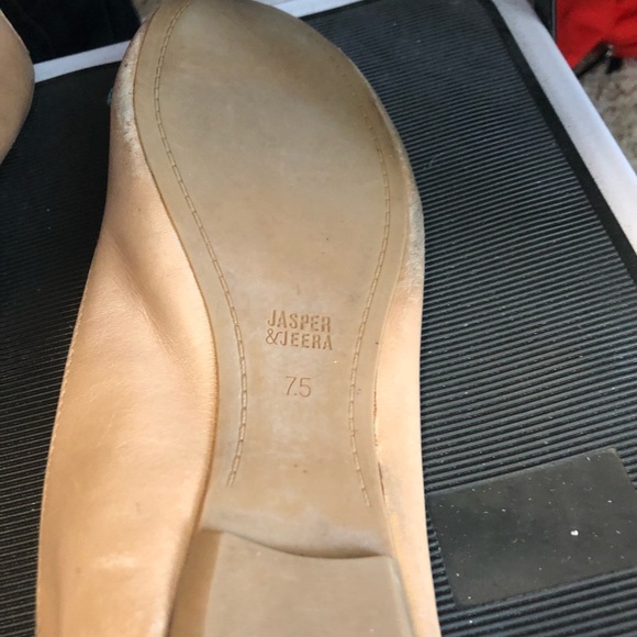 Flats - Picture 2 of 4